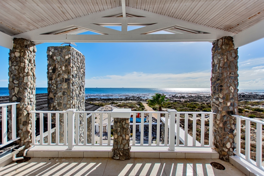 3 Bedroom Property for Sale in Sandy Point Western Cape